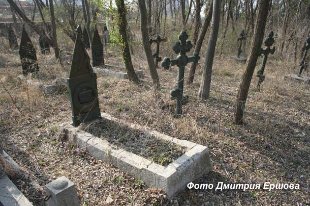 Русское мемориальное кладбище в Порт-Артуре, фото Дмитрия Ершова