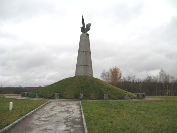 Монумент памяти погибшей французской армии, фото Двамала