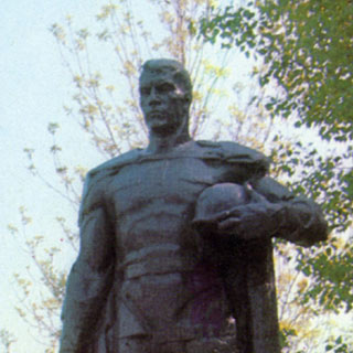 Фигура воина, конец 80-х г. фото Андрея Симонова